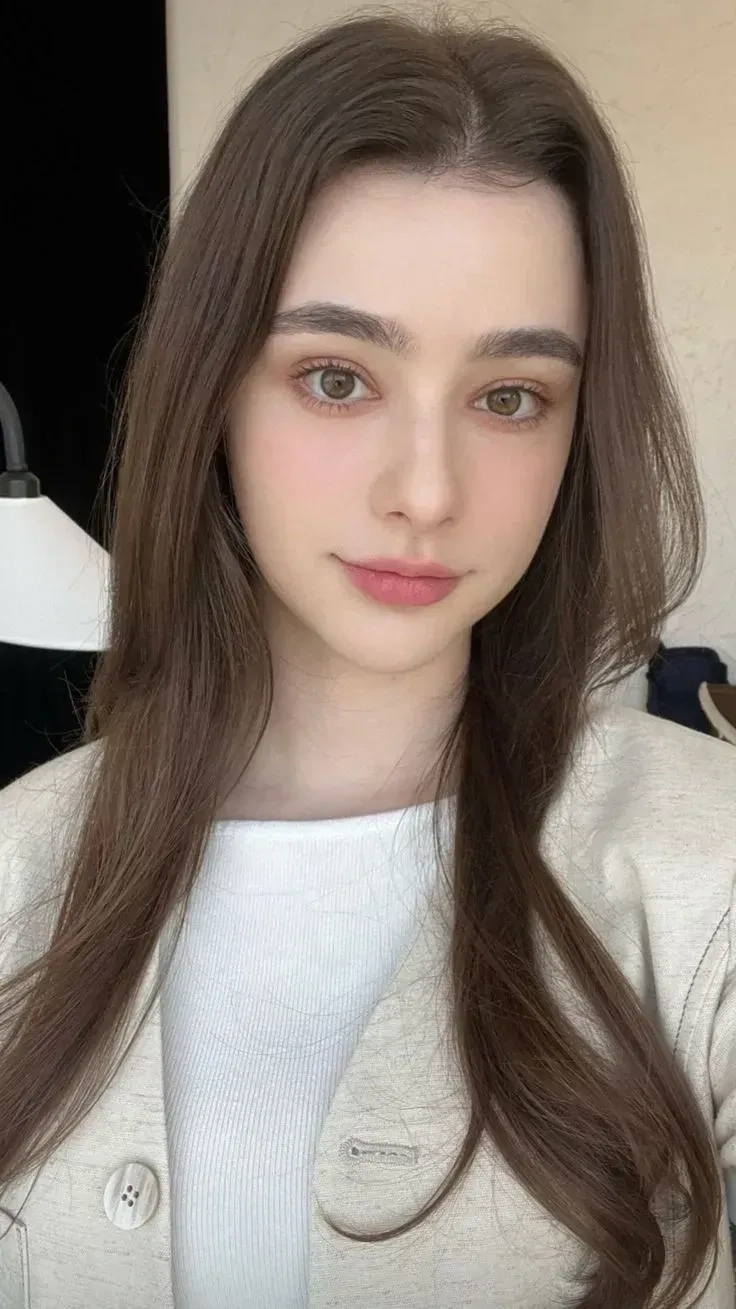 Ca sĩ nữ Mỹ trong video âm nhạc thể hiện vẻ đẹp hiện đại đầy sáng tạo