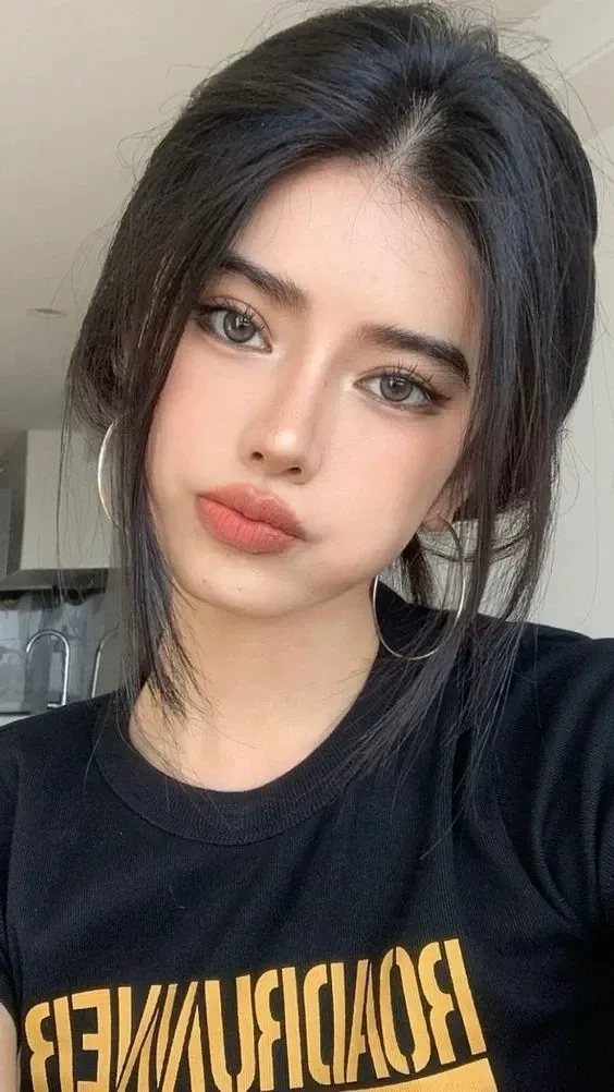 Ảnh gái Tây quyến rũ với nét đẹp cuốn hút đầy ấn tượng